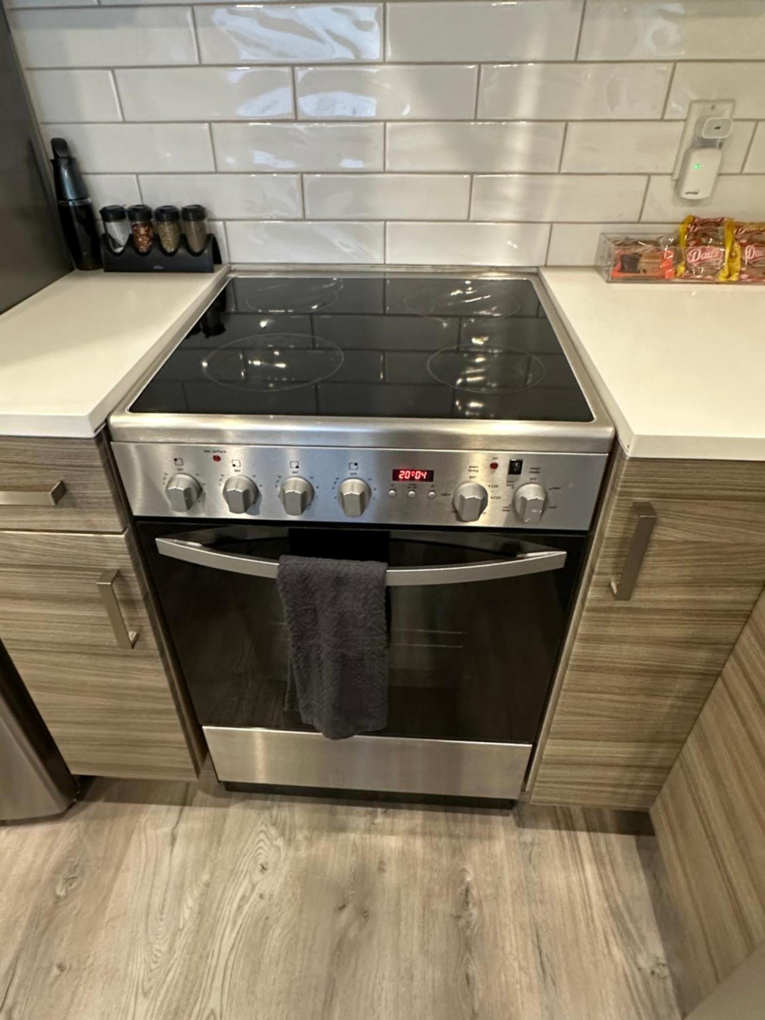 Bright And Cozy Modern Home In Vancouver - Central To Yvr-Downtown - Free Private Parking المظهر الخارجي الصورة