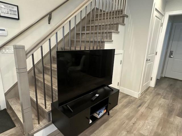 Bright And Cozy Modern Home In Vancouver - Central To Yvr-Downtown - Free Private Parking المظهر الخارجي الصورة